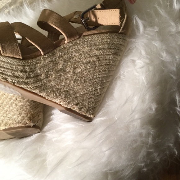 Mossimo tan espadrilles 9 - Picture 6 of 7